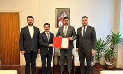 İbrahim Kelek mazbatasını aldı