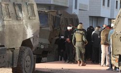 İsrail güçleri 40 Filistinliyi gözaltına aldı