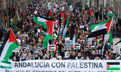 İspanya'da yüzbinler Filistinliler için toplandı