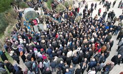 Şehide gözyaşlarıyla son veda