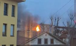 Beşiktaş’ta ahşap binada yangın