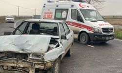 Diyarbakır’da otomobil ile minibüs çarpıştı: 4 yaralı