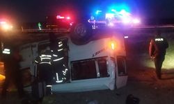 Konya'da minibüs şarampole devrildi: 6 yaralı!