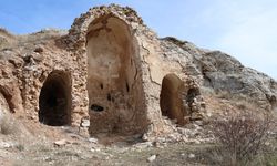 Anadolu'da inşa edilen ilk kiliselerden Huykesen Kilisesi, turizme kazandırılmayı bekliyor