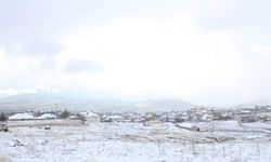 Yunak'ta kar yağışı etkili oldu