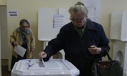 Rusya'da devlet başkanlığı seçimi başladı