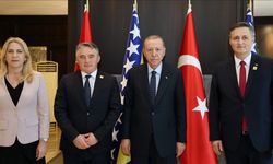 Cumhurbaşkanı Erdoğan, Türkiye'de bulunan başkanlarla temaslarda bulundu