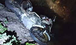 Motosiklet ile panelvan çarpıştı: 2 yaralı