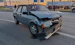 İki araç çarpıştı: 1 yaralı