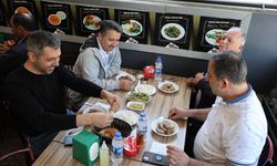 Konya'da vazgeçilmez lezzet haline gelen hindi boynu eti haftada 1 kez pişiyor