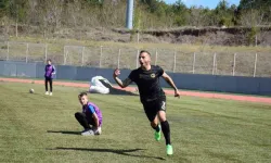 Anadolu Üniversitesi Spor Kulübü 3 puanı 3 golle aldı