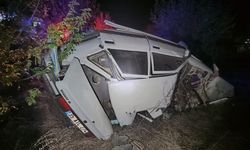 Afyon'da otomobil şarampole devrildi: 1 ölü, 2 yaralı