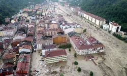 Sel felaketinde 12 kişi öldü