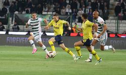 Konyaspor - Fenerbahçe maçında ilk yarıda gol sesi çıkmadı