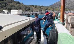 Gezi teknesinde yaralanan vatandaşa tıbbi tahliye