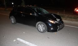 Ticari araçla motosiklet çarpıştı