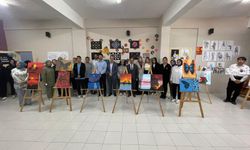 Yunak İnönü Ortaokulu'ndan kermes ve sergi etkinliği