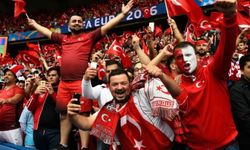 Türk taraftarlardan, İtalya maçına yoğun ilgi