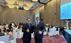 NEÜ Öğretim Üyesi Energin ve ekibi Singapur'da ödül aldı