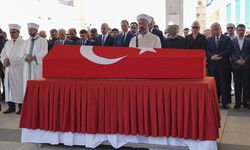 Usta oyuncu Kenan Işık dualarla defnedildi