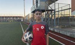 Şırnaklı Ender, futbol hayali için bin 646 kilometre yol kat etti