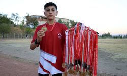 Genç atletten 2 yılda 30 madalya