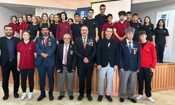 Özel Enderun Fen ve Anadolu Lisesi’nde Gaziler Günü anıldı
