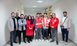 NEÜ öğrencilerinden örnek davranış
