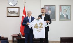 Konyaspor'dan Vali Akın 'a ziyaret