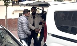 Evde tartıştığı arkadaşını pompalı tüfekle öldürdü