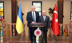 Güler, Ukrayna Dışişleri Bakanı ile bir araya geldi