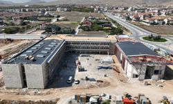 Pekyatırmacı: “Eğitimin her aşamasında sorumluluk bilinci ile hareket ediyoruz”
