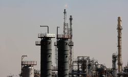 İsrail'in İran Misillemesi: Petrol Piyasasında Sarsıntı Beklentisi