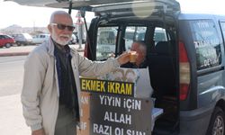 Konya'da, 7 yıldır çorba dağıtarak hayır duası alıyor