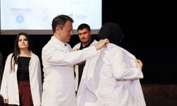 Konya'da geleceğin diş hekimleri önlüklerini giydi