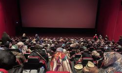 Selçuklu "Hep Otuz Üç  Yaşında" filminde buluştu