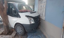 Şanlıurfa 2 kişinin yaralandığı kaza kamerada