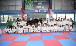 Genç taekwondocular kuşak terfi heyecanı yaşadı