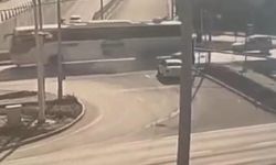 Konya’da yolcu otobüsü ışıkta bekleyen 2 araca çarptı