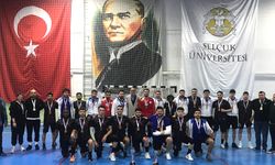 Selçuk'ta ÜNİLİG Bölgesel Voleybol ve Hentbol müsabakaları sonuçlandı