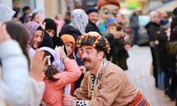 "Kadim kültürümüze, geleneklerimize sahip çıkıyoruz"