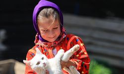 Aslından kopmamış aslına da ulaşamamış Konyalılar