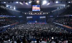 AK Parti'de genel başkan yardımcılığı sayısı yükseldi