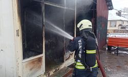 Sobayı tinerle yakan kişi kendini de yaktı