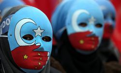 Bağıra bağıra Doğu Türkistan'ı esareti altına aldı!
