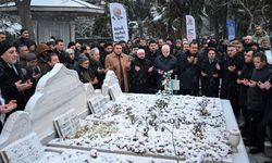 Merhum Necmettin Erbakan kabri başında anıldı