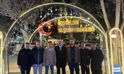 Başkan Altay teravih sonrası vatandaşlarla buluştu