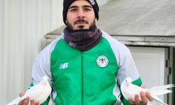Konyasporlu Oğulcan, maç stresini tesisteki güvercinlerle atıyor