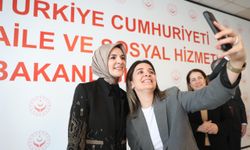 Konyalı bakan, bakanlık personeliyle bayramlaştı