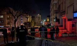 Husumetlisinin iş yerine kurşun yağdırdı